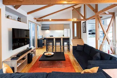 Image de Luxury 2 Bed Ski Chalet with Hot tub, Niseko Chalet 1007