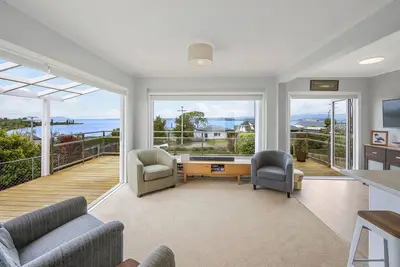 Image de I See The Lake - Omori Holiday Home
