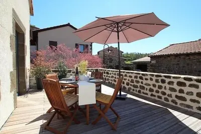 Image de Maison de charme à Polignac: terrasse ensoleillée, randonnées, proche Puy-en-Velay