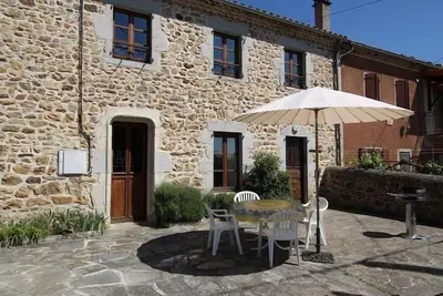 Image de Gîte indépendant avec cour privative près de Lavoute-Chilhac et Langeac