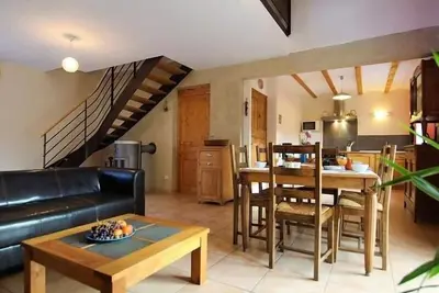 Maison À Proximité De L'Allier Avec Jardin En Terrasses, Près De Chilhac Et Langeac
