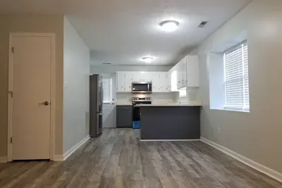 Image de Need Temporary Housing?