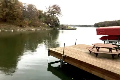 Image de Scenic treetop views at Lake Panorama