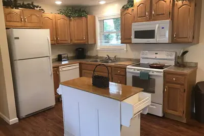 Image de Spacious Single-family King w\/Big Shaded Yard