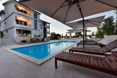 Image de One bedroom apartment with balcony - med 6