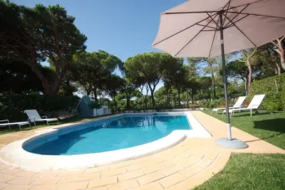 Image de Spacy and brightly 4 bedroom villa in Vilamoura with golf view