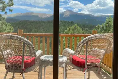 Image de Mountain Sunrise Cabin with breathe taking views.