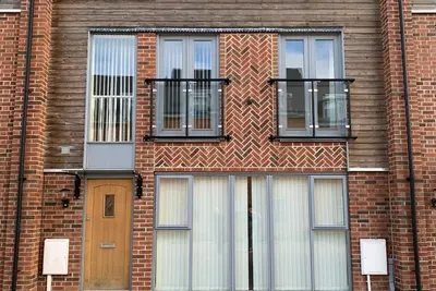 Image de Glen View- 5 bed house up to 12 people - Large rooms with walk in wardrobes