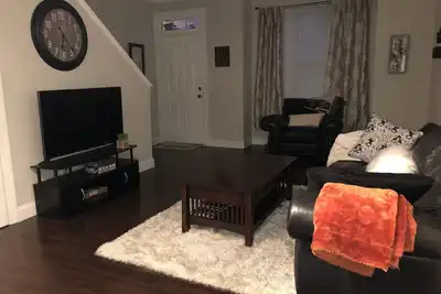 Image de Cute 2 bedroom Townhome- 10 min from downtown Charlotte