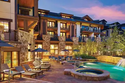 Image de Stylish and Welcoming 3 Br - 3ba Residence at The Sebastian in Dt Vail Village
