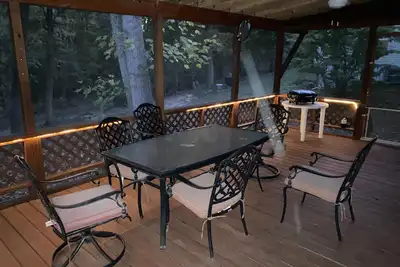 Lake Cumberland Retreat #1 near Somerset, Boat Ramps and Pet Friendly.