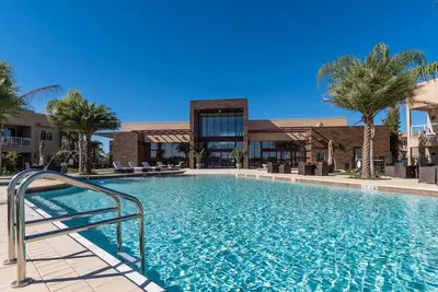 Image de Upscale Home w Free Parking Near Disney, Pool, family friendly free Wi-Fi