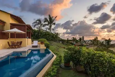Image de Four Seasons Private Villa for Sun and Pool Bliss