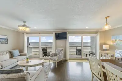 Image de Great Location ~ Oceanfront Townhome ~ Check Out The Views!