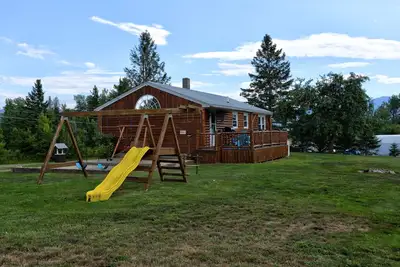Image de Log Home with a View ~ Just 'Crosstown from Santa's