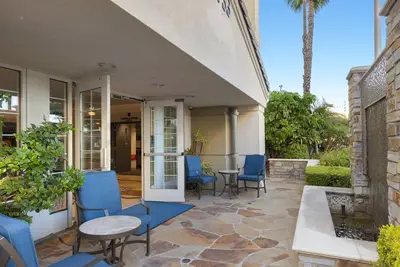 Image de Amazing Deal! 3 Pet-friendly Studio Suites, Onsite Swimming Pool and Parking!