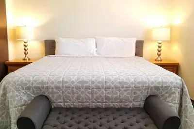 Image de 2 Story Condo with Central air