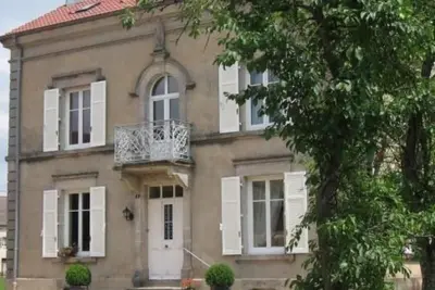 Image de Maison de caractère avec jardin, terrasse et équipements pour grandes familles au Val-d'Ajol