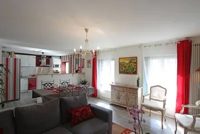 Image de Appartement Confortable à Remiremont, Proche Centre et Commerces, Garage et Wifi Inclus