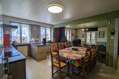 Image de Gîte spacieux en ancienne ferme rénovée, idéal pour familles et amis – proche randos et sites touristiques