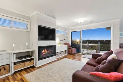 Image de Tranquil Position with Bay View
