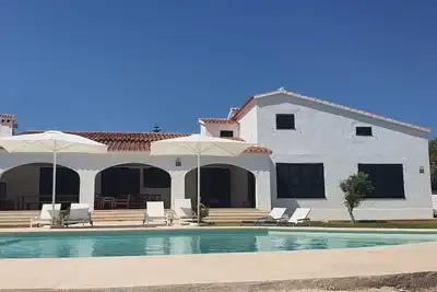 Image de Villa With Pool And Sea View / Access