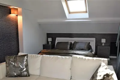 Image de chambre zen avec mezzanine attenante