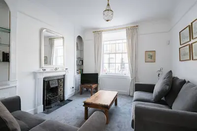 Image de At Home in Chelsea - Deux Chambres Maison, Couchages 6