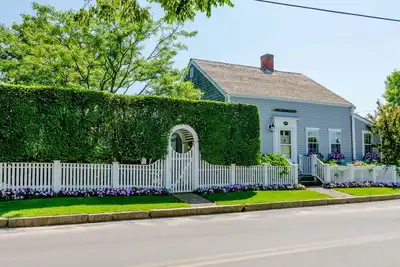 Image de Perfect in Town House - Top of Main St