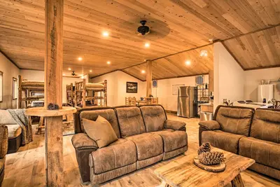 Image de Rural Kettle Falls Bunkhouse w/ Airstrip & Trails!