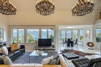 Image de 7 Bedroom Luxury Pool Villa with Lake Lucerne View