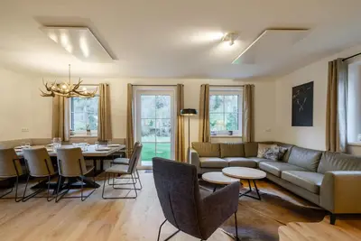 Image de Chalet indépendant avec sauna et terrasse