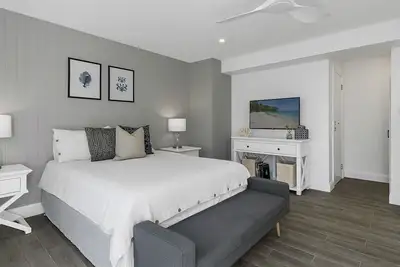 Spacious and Modern Studio where the Manly locals live!
