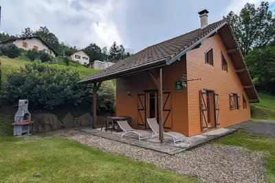 Image de \"Chalet Confort 3 Chambres avec Cheminée au Cœur des Vosges, près de Colmar et Route des Crêtes\"