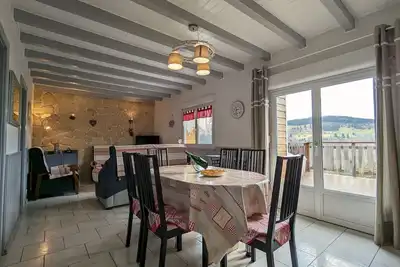 Image de Charmant chalet de montagne avec terrasse et vue imprenable