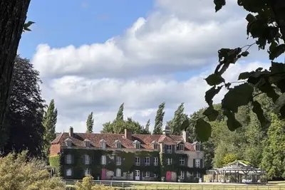 Image de Stunning private castle with heated pool sleeps 20