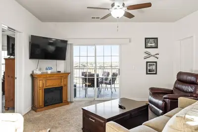 Image de Green Views, Golden Location | Near Branson Fun