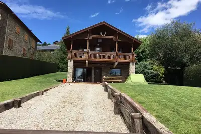 Image de Fabuleux chalet à 15minutes des pistes!