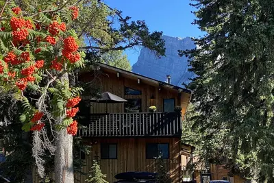 Image de Beautiful Chalet with Unbeatable Location in Banff