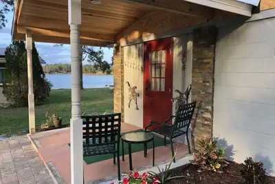 Image de Cozy Lakeside Cottage