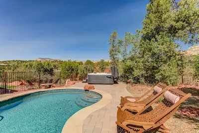 Image de Experience luxury at Sedona Dove Wing Knoll with stunning Red Rock views!