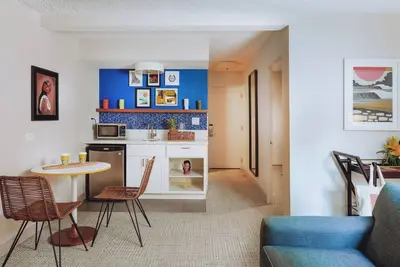 Image de Walking Distance to Everything | Outdoor Swimming Pool + Pets Allowed