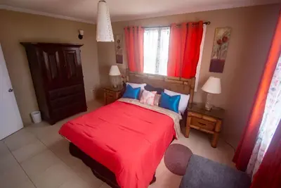 1  bdrm apartment with atlantic ocean views, beach 4mins