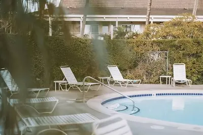 Image de Family and Friends Vacation! Spacious Pool View Suite + Living Area and Kitchen