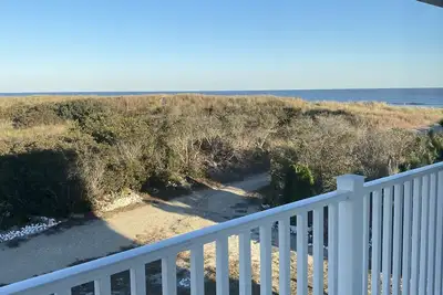 Image de Only steps to the sand!