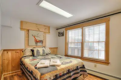 Image de Oquossoc Suite #8 | Upstairs Suite w/Kitchenette