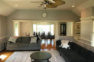 Image de Hudson Valley Massive Dream House