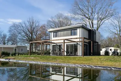 Image de Magnifique maison de vacances privée pour 10 personnes avec piscine, Wifi, Tv et terrasse