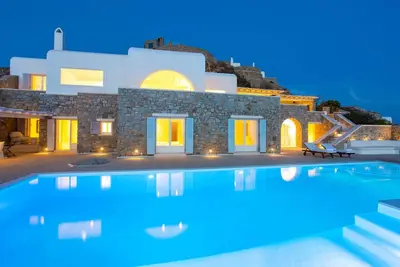 Image de Villa de luxe à Mykonos | Villa Analia | 6 chambres | Piscine à débordement et jacuzzi | Vue panoram