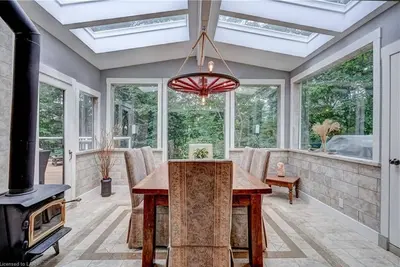 Image de Waterfalls * Hottub * Sauna * Wifi * Firepit * Luxury